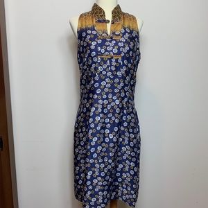 Basel silk mandarin neckline blue gold print